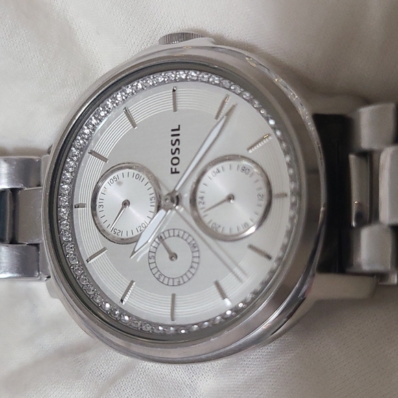 Fossil Watch - Picture 2 of 5